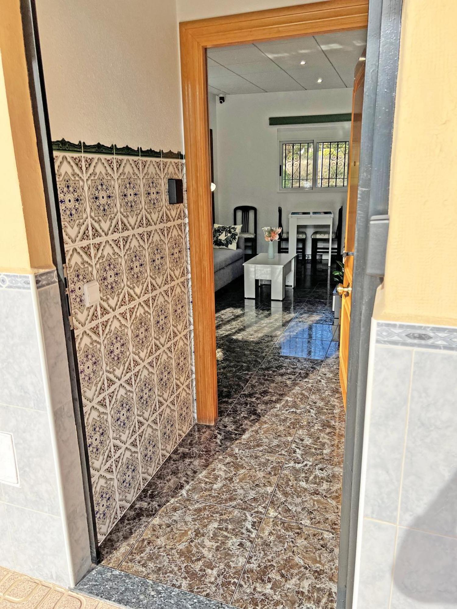 Ferienwohnung A 100 Metros De La Playa. Parking Gratuito Privado Alicante Exterior foto